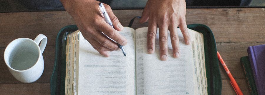 /uploads/posts/Por que devemos estudar a Bíblia?